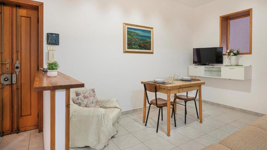 Pm 98 Via Paoli Apartment Alghero